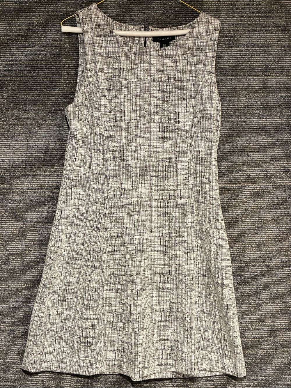 Tahari Grey Textured Sleeveless Sheath Dress